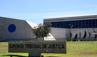Mãe biológica obtém na Justiça direito de adotar própria filha, entregue à adoção na infância