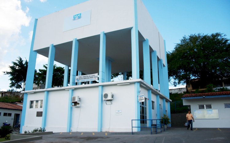SAAE RETOMOU PROGRAMA DE HIDROMETRAÇÃO DE IMÓVEIS EM ALAGOINHAS EM 28.07.21 .A primeira fase da ação consiste na instalação de 1000 hidrômetros, adquiridos com 84 mil reais em recursos próprios.Quantos hidrômetros a Autarquia possui atualmente?