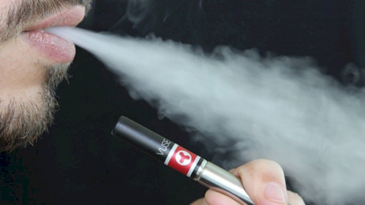 Diagnóstico de câncer por cigarro eletrônico ocorre mais cedo, aponta pesquisa